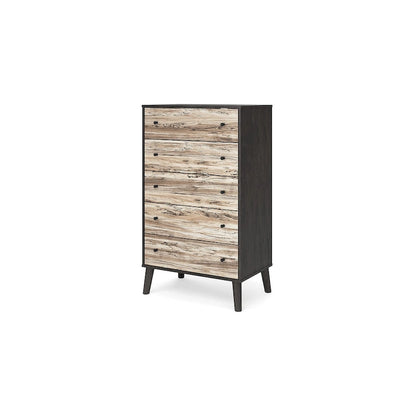 Signature Design by Ashley Piperton Chest